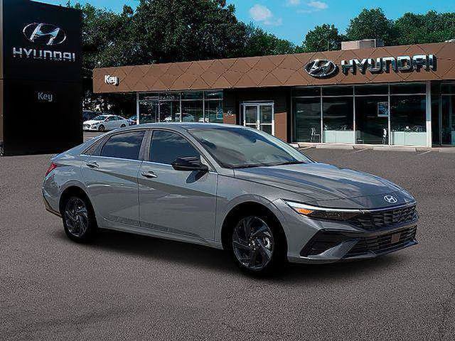 New 2026 Hyundai Elantra SEL Sport FWD image 12