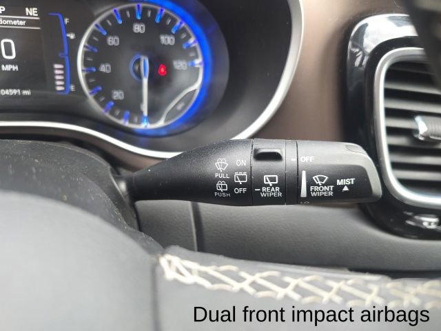 Used 2023 Chrysler Voyager LX image 16