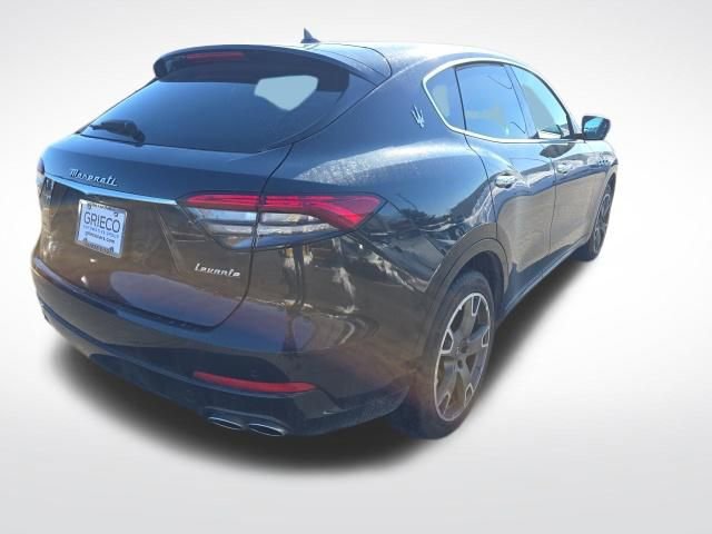 Used 2023 Maserati Levante GT image 7