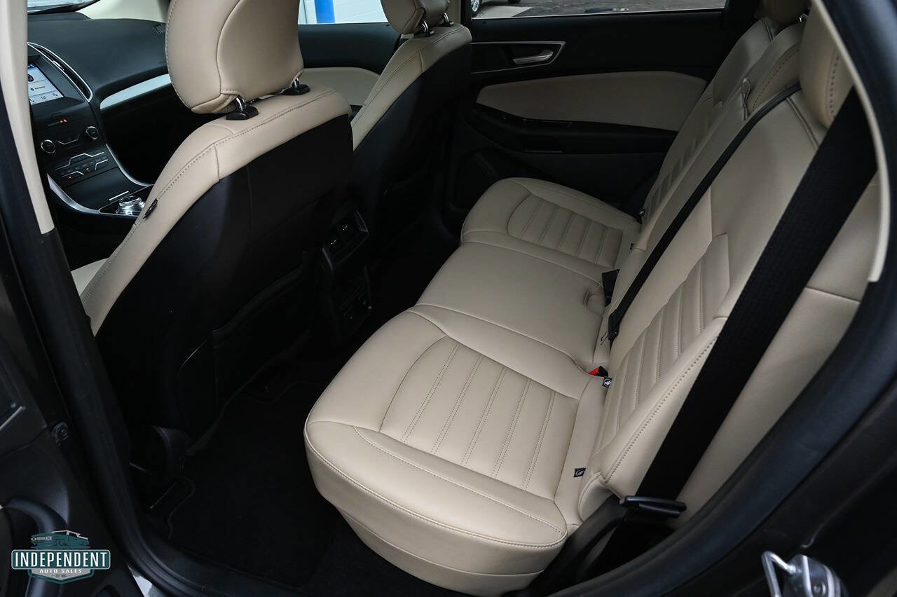 Used 2019 Ford Edge SEL w/ Equipment Group 201A image 16