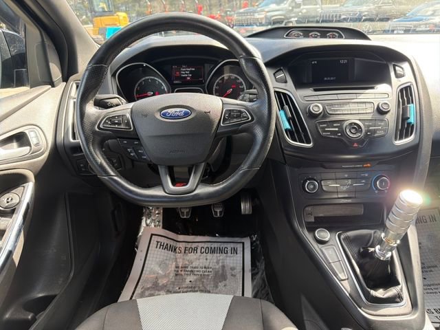Used 2017 Ford Focus ST FWD image 15