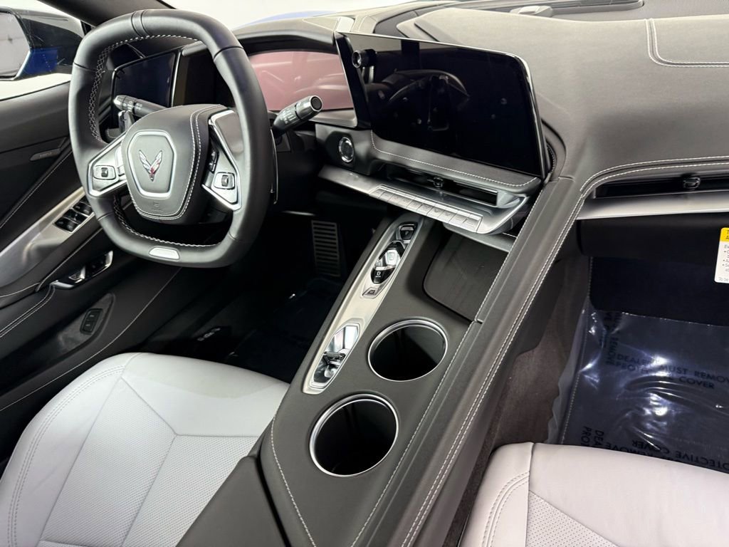 New 2026 Chevrolet Corvette E-Ray image 17