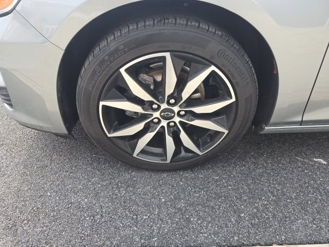 Used 2025 Chevrolet Malibu RS image 8