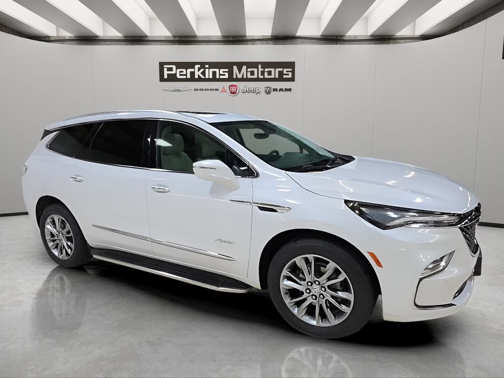 Used 2023 Buick Enclave Avenir w/ Avenir Technology Package AWD/4WD image 8