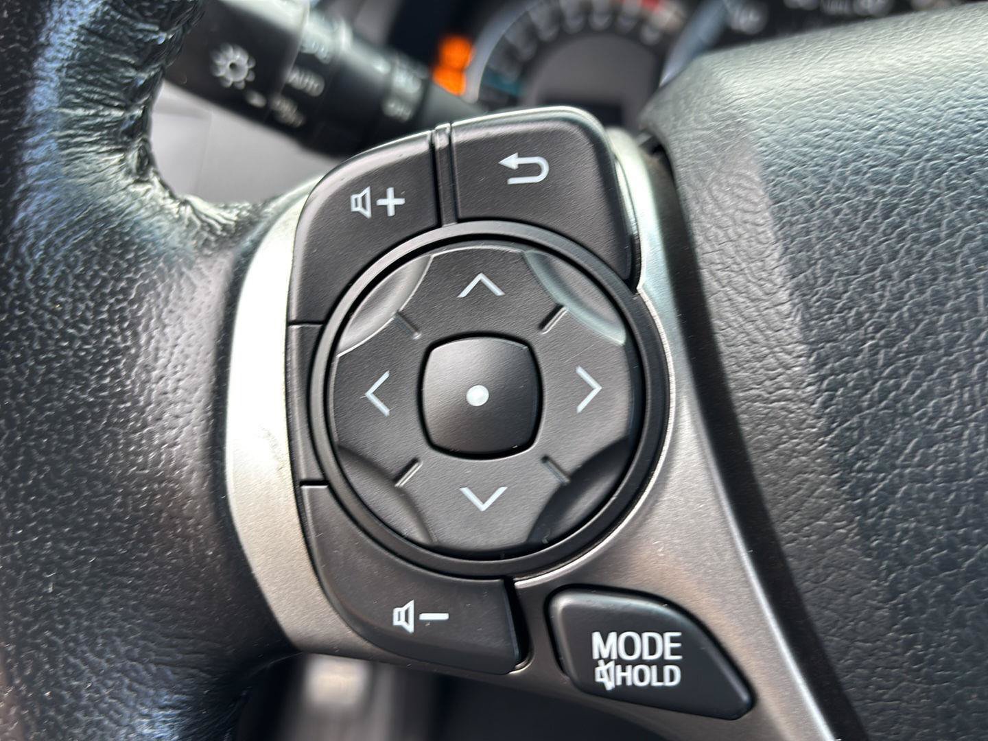 Used 2012 Toyota Camry SE FWD image 26