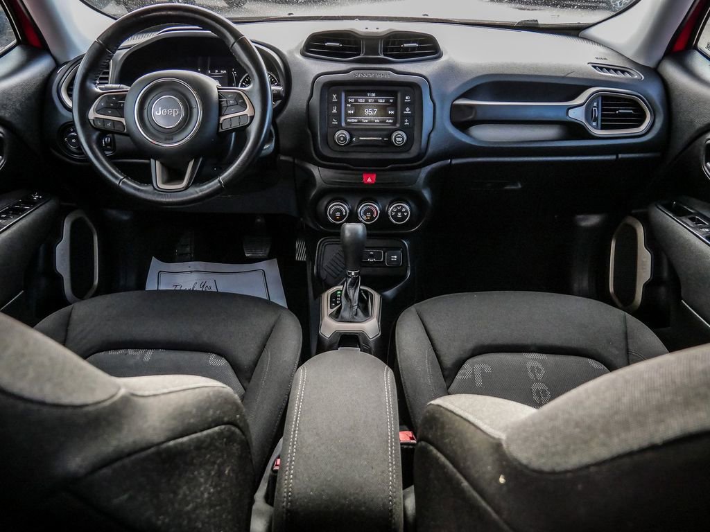 Used 2017 Jeep Renegade Latitude image 20