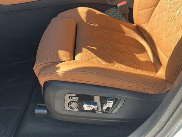 New 2026 BMW X5 xDrive40i w/ M Sport Package AWD/4WD image 43