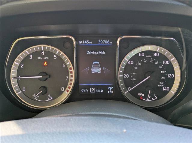 Used 2019 Nissan Titan SL w/ Midnight Edition image 11