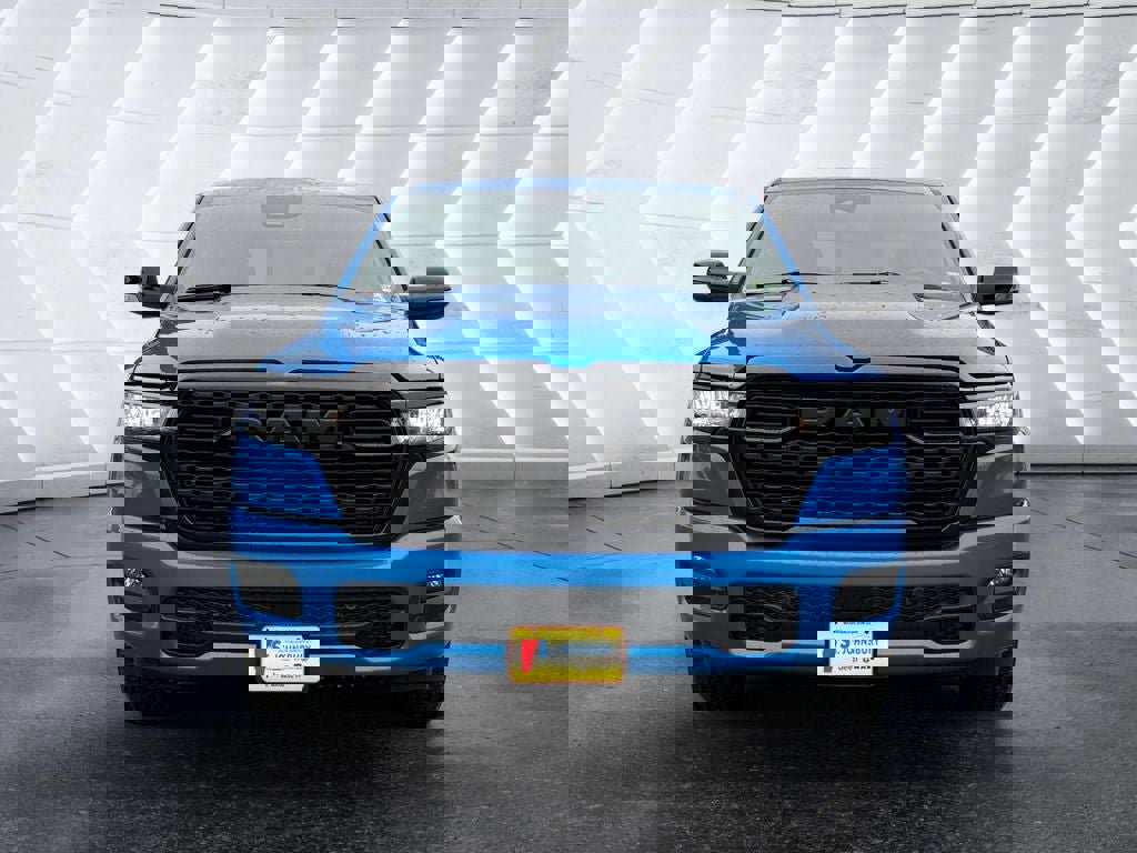 New 2026 RAM 1500 4x4 Crew Cab image 9