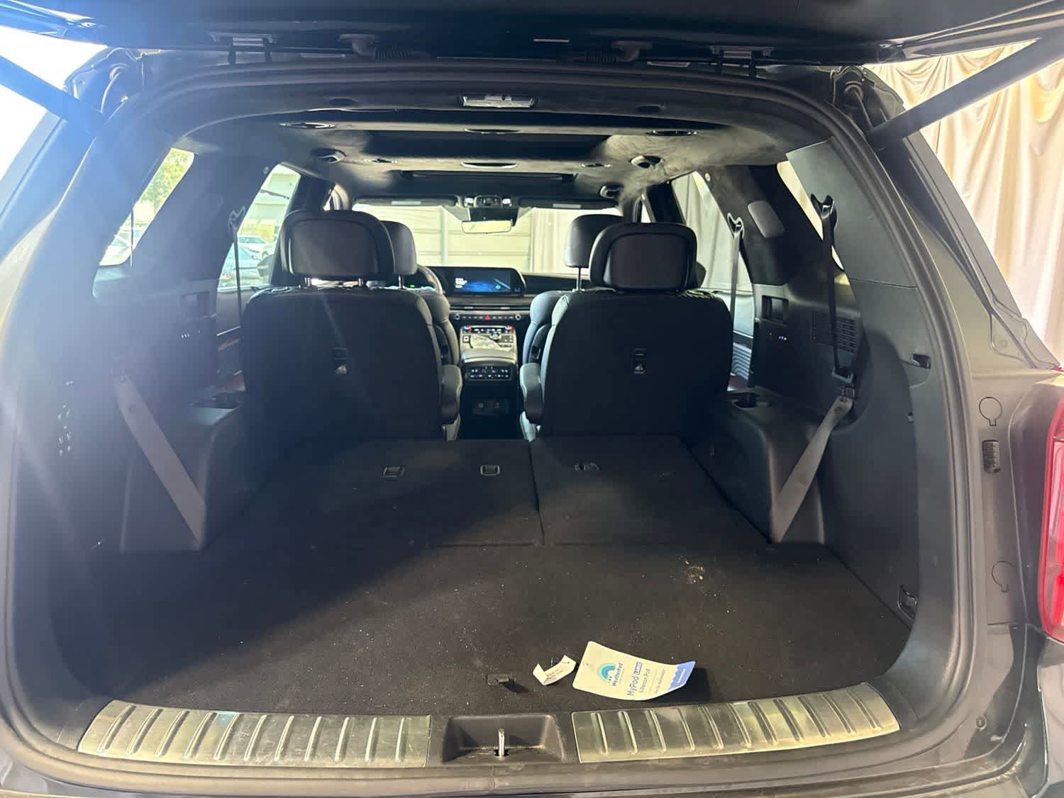 Used 2025 Hyundai Palisade Calligraphy FWD image 14