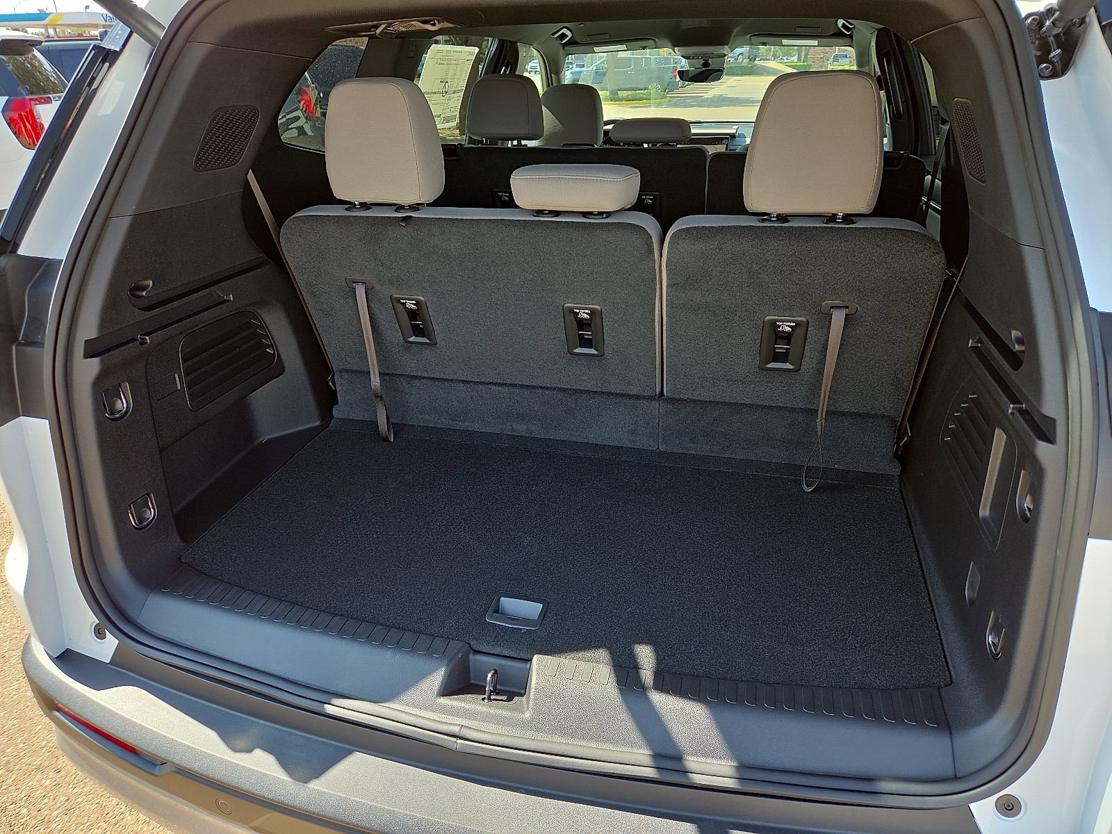 New 2026 GMC Acadia Elevation image 7