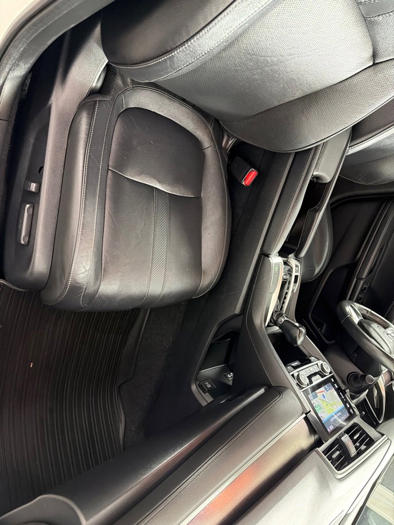 Used 2017 Honda Civic Touring image 22
