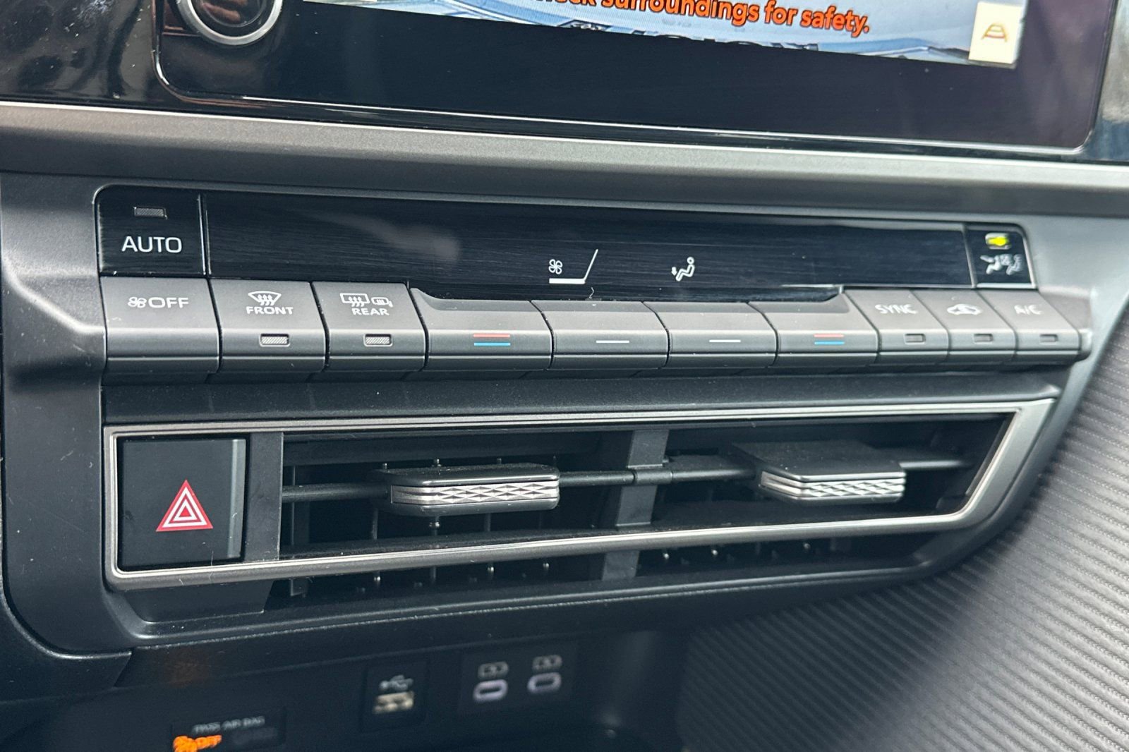 Certified 2025 Toyota Camry SE image 28