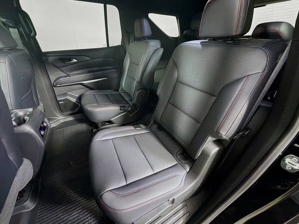 New 2026 Chevrolet Traverse Z71 w/ Enhanced Driving Package AWD/4WD image 18