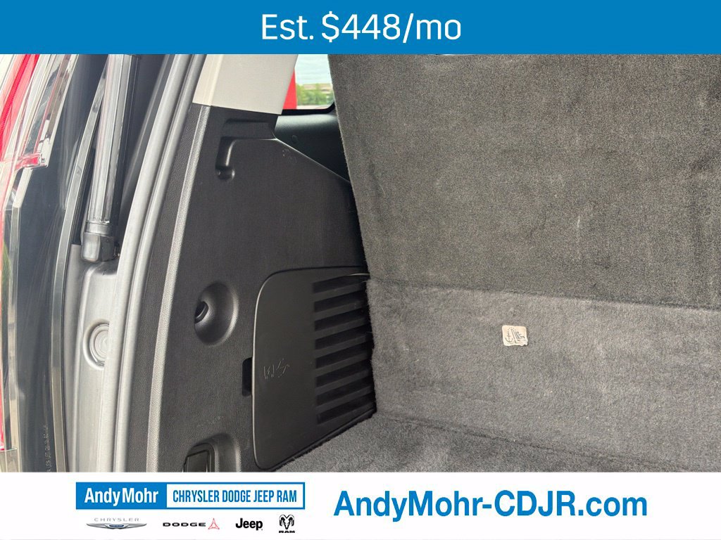 Used 2017 Cadillac Escalade Luxury AWD/4WD image 23