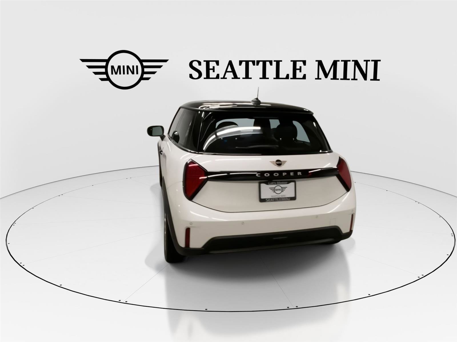 Certified 2025 MINI Cooper S image 9