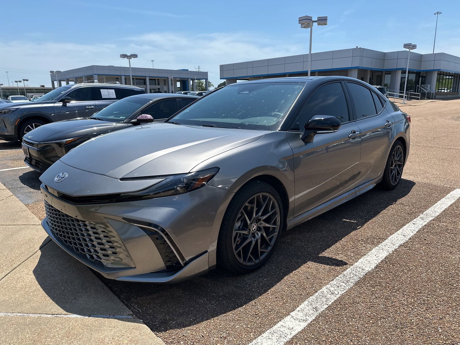 Used 2025 Toyota Camry XSE w/ Premium Package FWD image 1