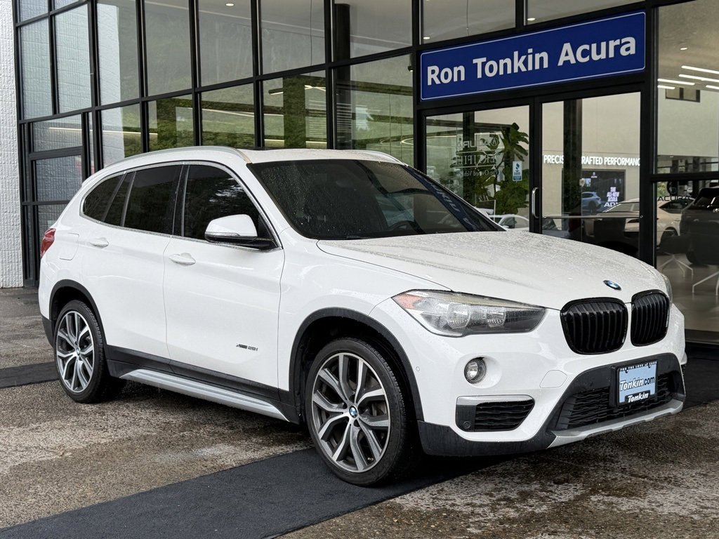 Used 2017 BMW X1 xDrive28i image 2