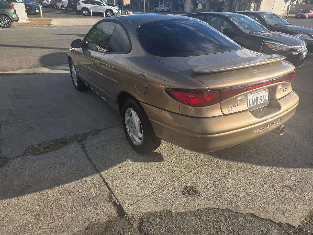 Used 1998 Ford Escort image 5