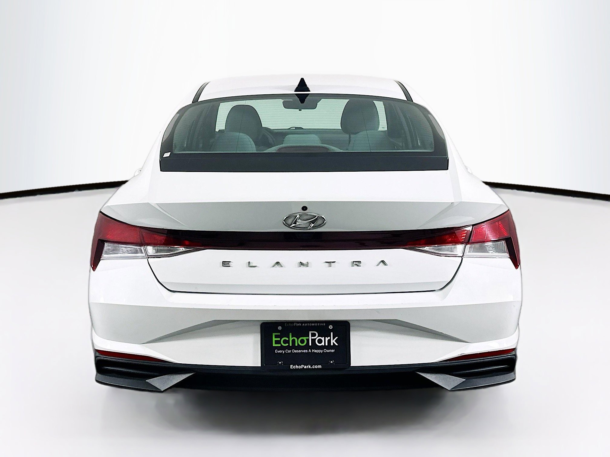 Used 2021 Hyundai Elantra SE image 7