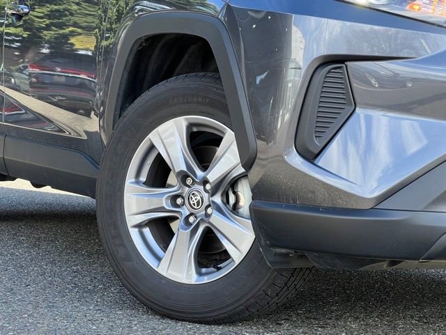 Used 2024 Toyota RAV4 XLE w/ Convenience Package image 2