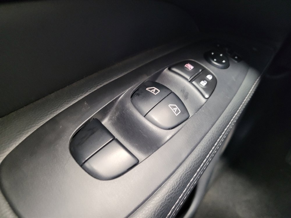 Used 2020 Nissan Pathfinder Platinum AWD/4WD image 27