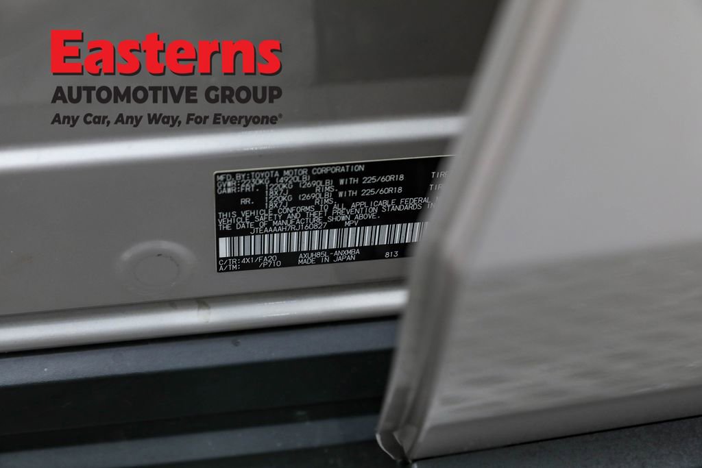 Used 2024 Toyota Venza LE image 34