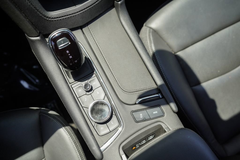 Used 2024 Cadillac XT6 Premium Luxury FWD image 36