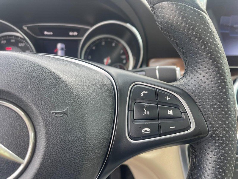 Used 2018 Mercedes-Benz GLA 250 w/ Premium Package image 27