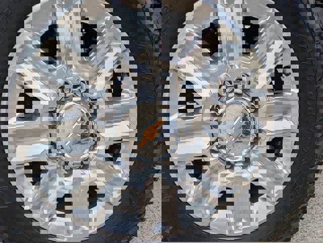 Used 2024 Chevrolet Silverado 2500 High Country w/ Technology Package image 7