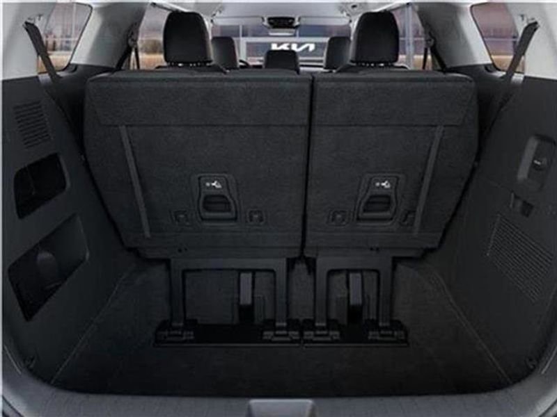 New 2026 Kia Carnival EX image 73