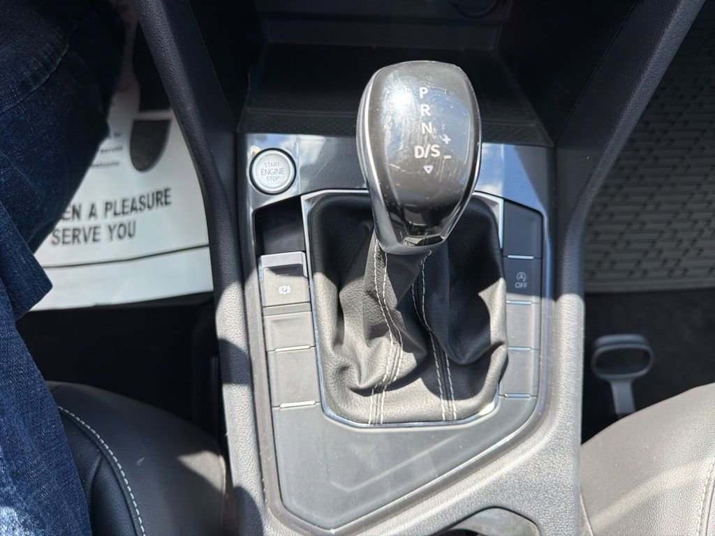 Used 2023 Volkswagen Tiguan SE FWD image 35