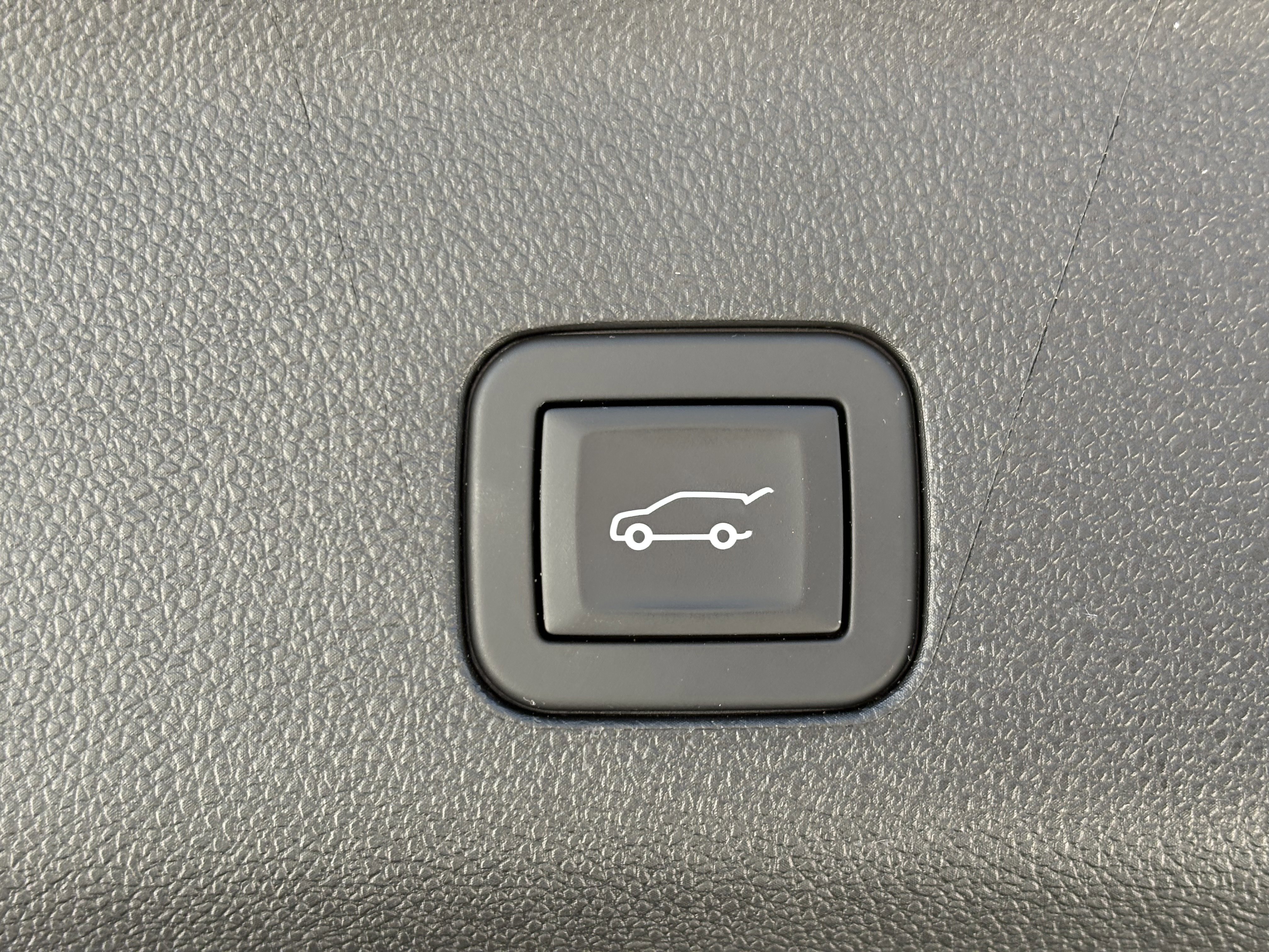 Used 2025 GMC Yukon XL Denali AWD/4WD image 11
