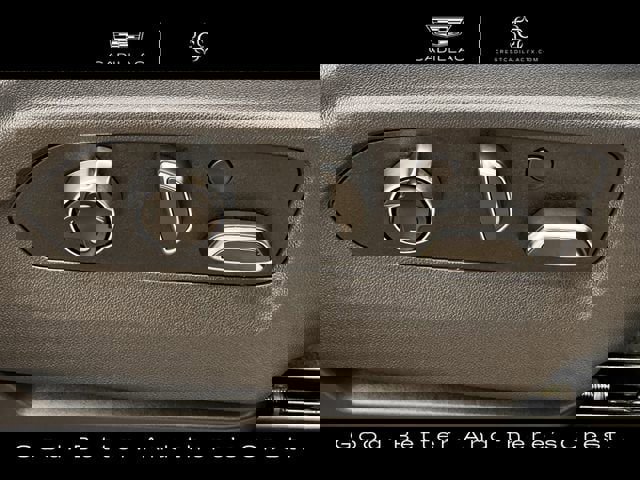 Used 2025 GMC Yukon Denali Ultimate image 27