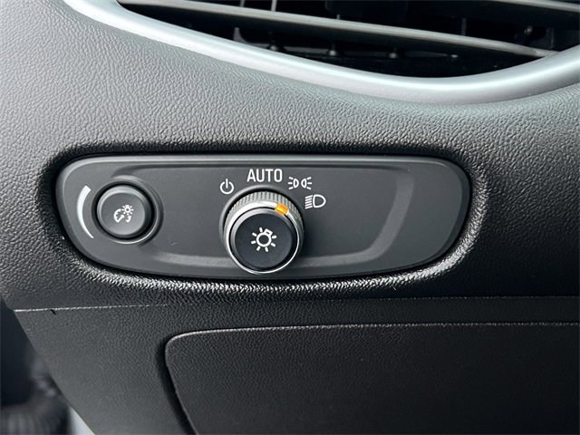 Used 2023 Chevrolet Malibu LT image 17