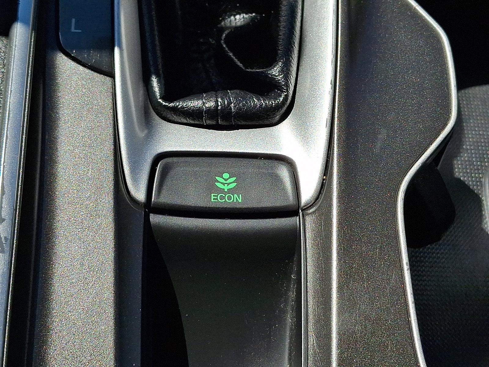 Used 2019 Honda Accord LX image 24