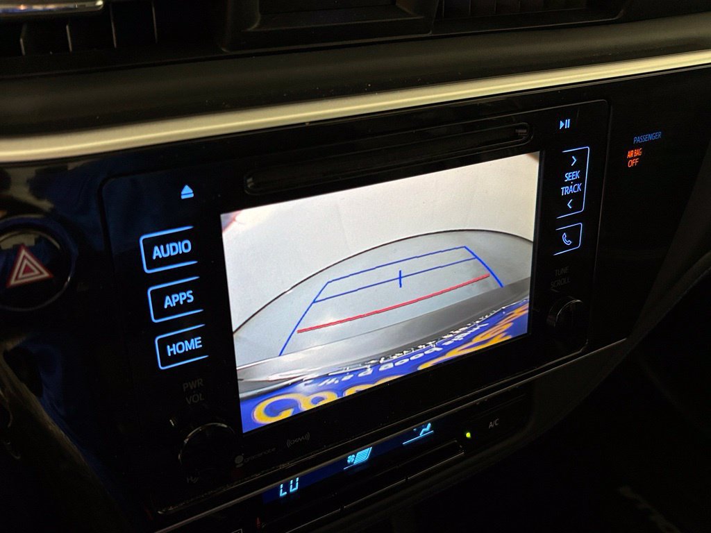 Used 2018 Toyota Corolla SE w/ SE Premium Package FWD image 25