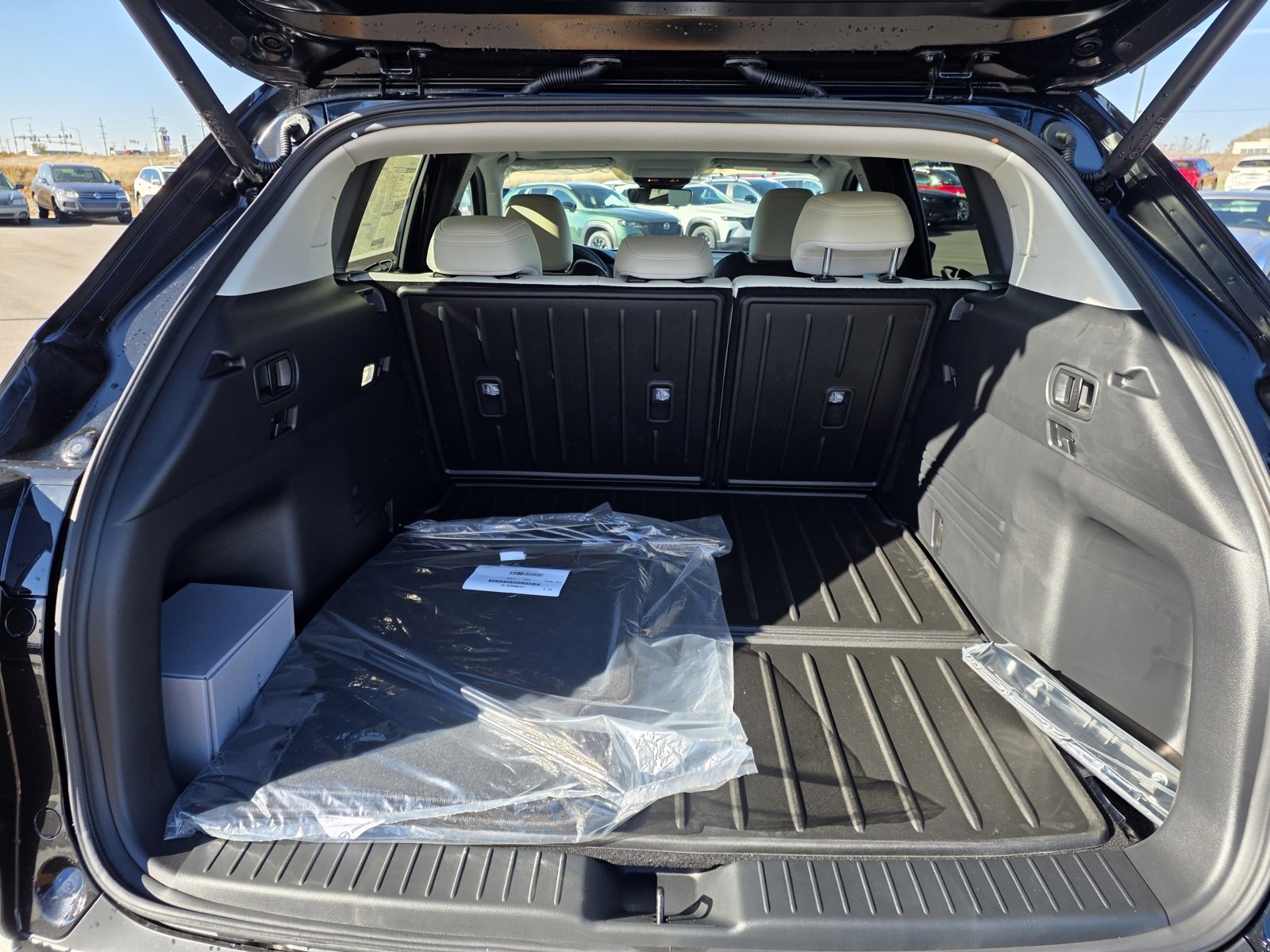 New 2026 MAZDA CX-50 AWD 2.5 S w/ Cargo Package image 31