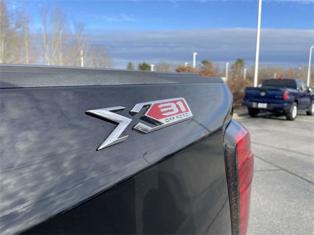 Used 2022 GMC Sierra 1500 SLT w/ SLT Premium Plus Package image 11