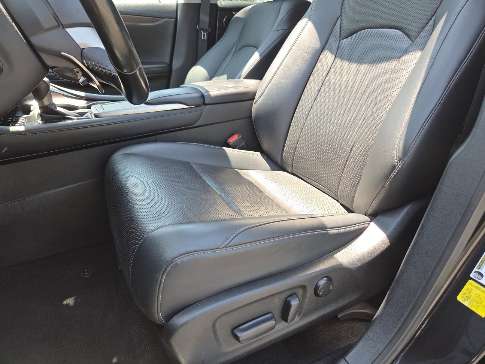 Used 2020 Lexus RX 350 AWD w/ Premium Package image 31