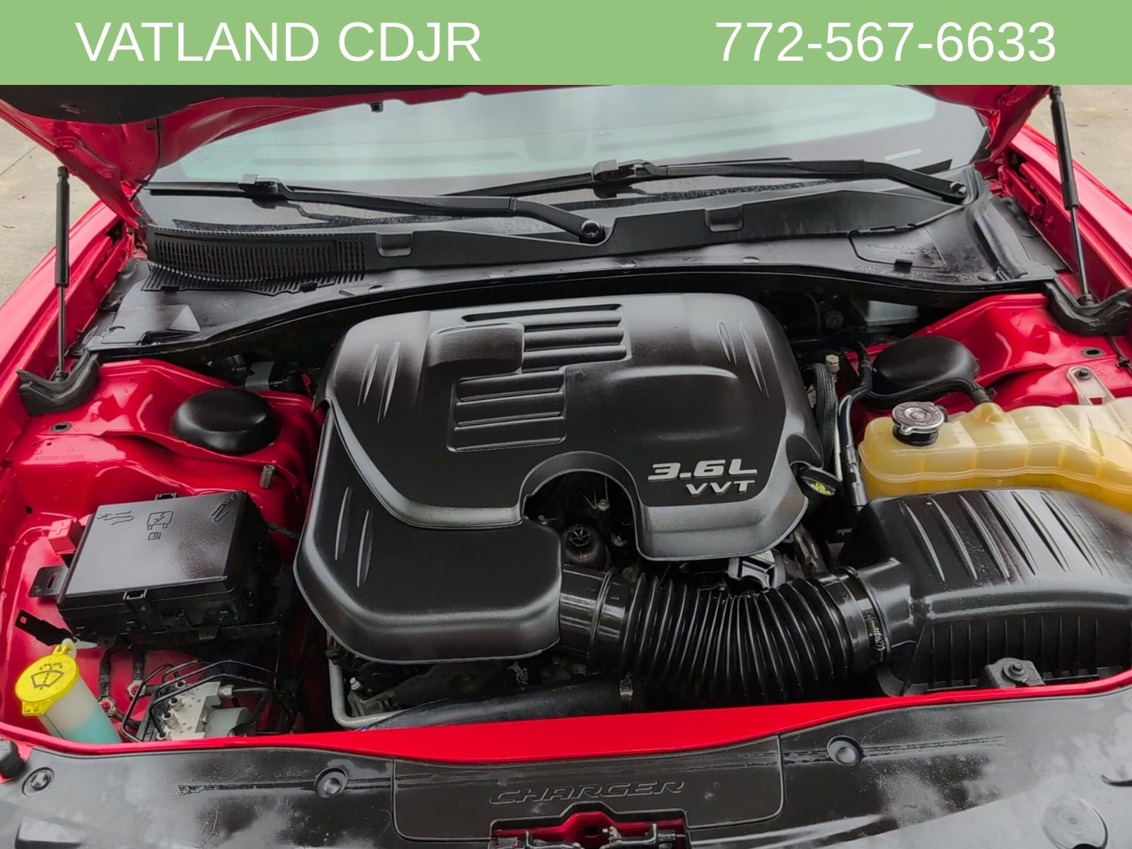 Used 2018 Dodge Charger SXT w/ Blacktop Package image 39
