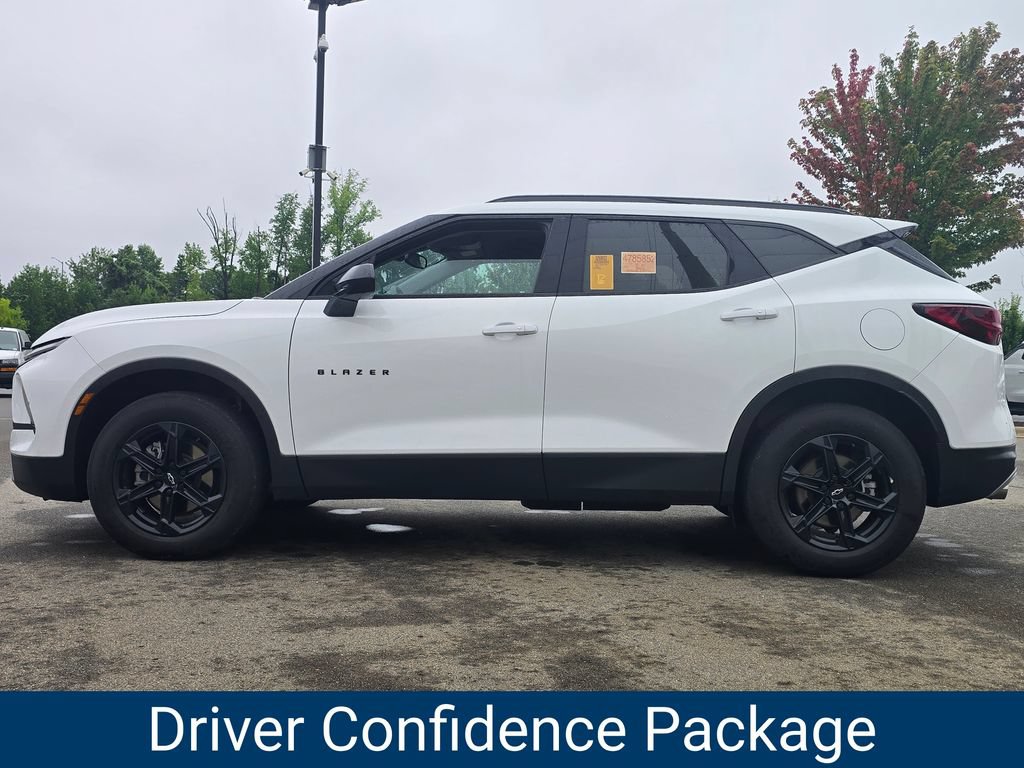 Certified 2023 Chevrolet Blazer LT w/ Convenience Package FWD image 5