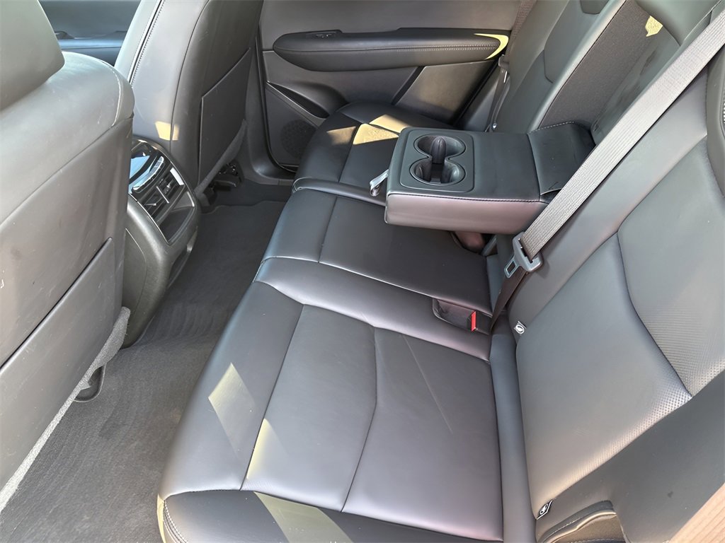 Used 2025 Cadillac XT5 Premium Luxury image 17