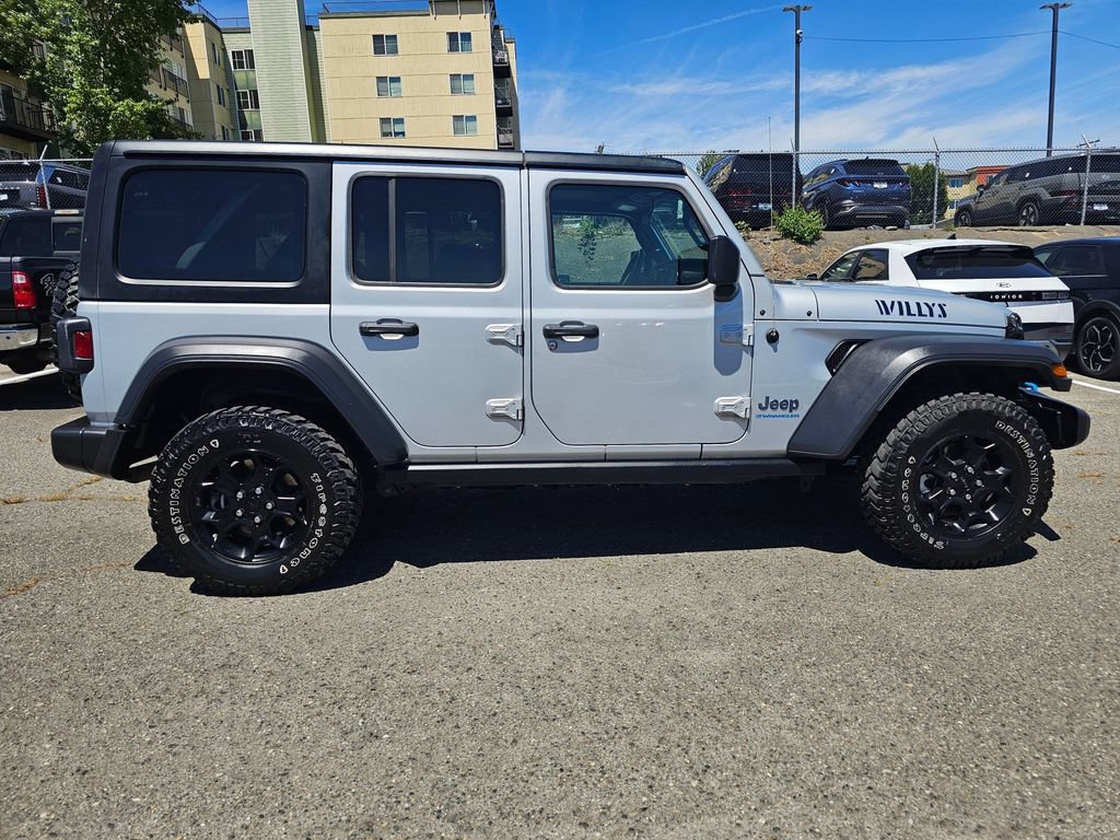 Used 2023 Jeep Wrangler Unlimited w/ Cold Weather Group AWD/4WD image 9