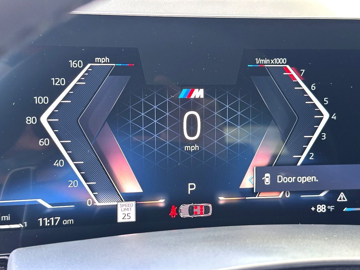 New 2026 BMW X6 xDrive40i w/ Climate Comfort Package image 14