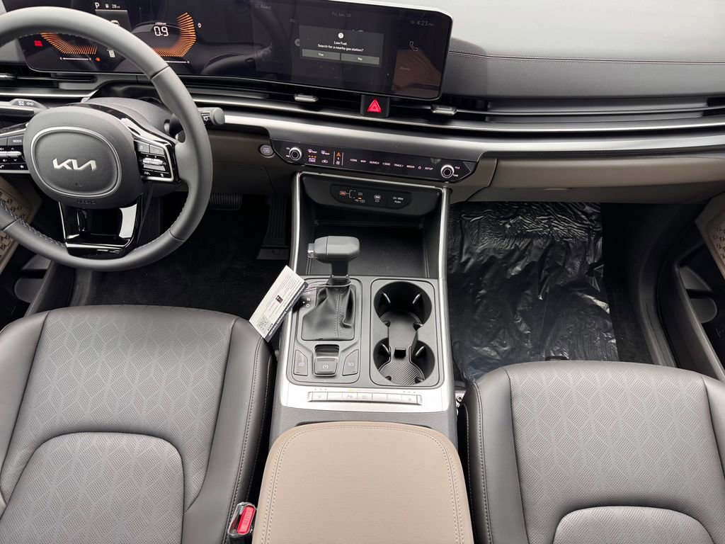 New 2026 Kia Carnival FWD image 30