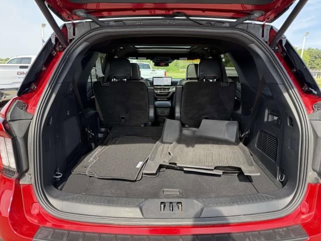 Used 2025 Ford Explorer ST AWD/4WD image 8