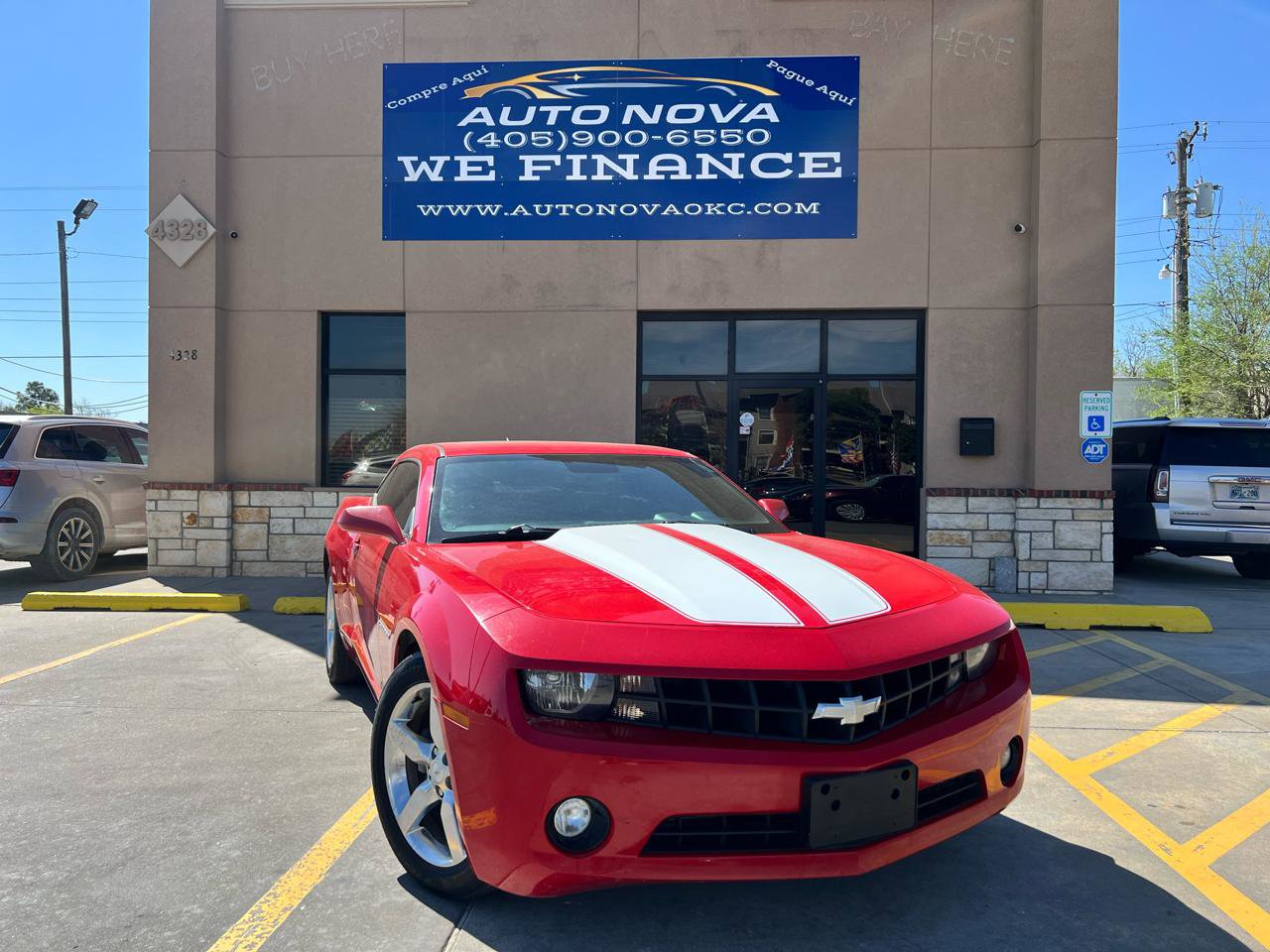 Used 2010 Chevrolet Camaro LT w/ White Stripe Package RWD image 2