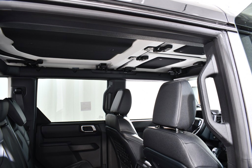 New 2025 Ford Bronco Badlands image 18