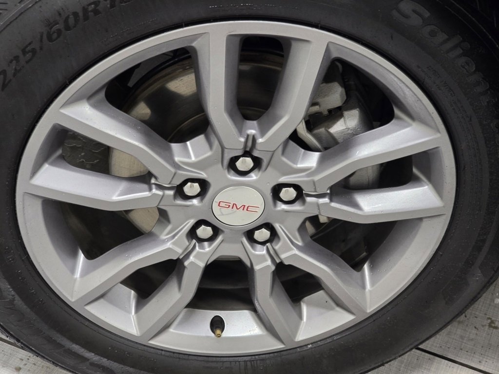 Used 2024 GMC Terrain SLT image 8